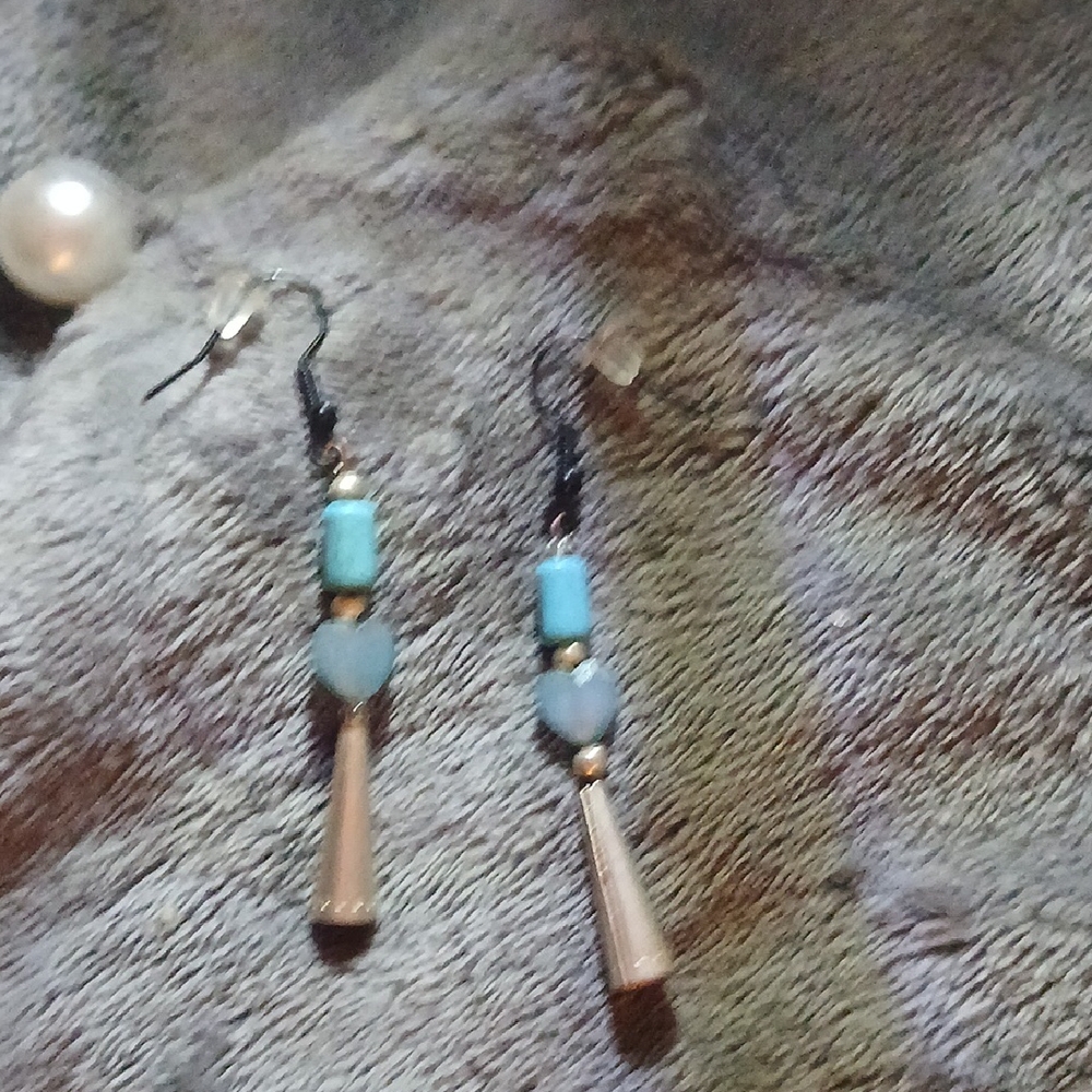 Chic Turquoise and Gold Heart Dangle Earrings